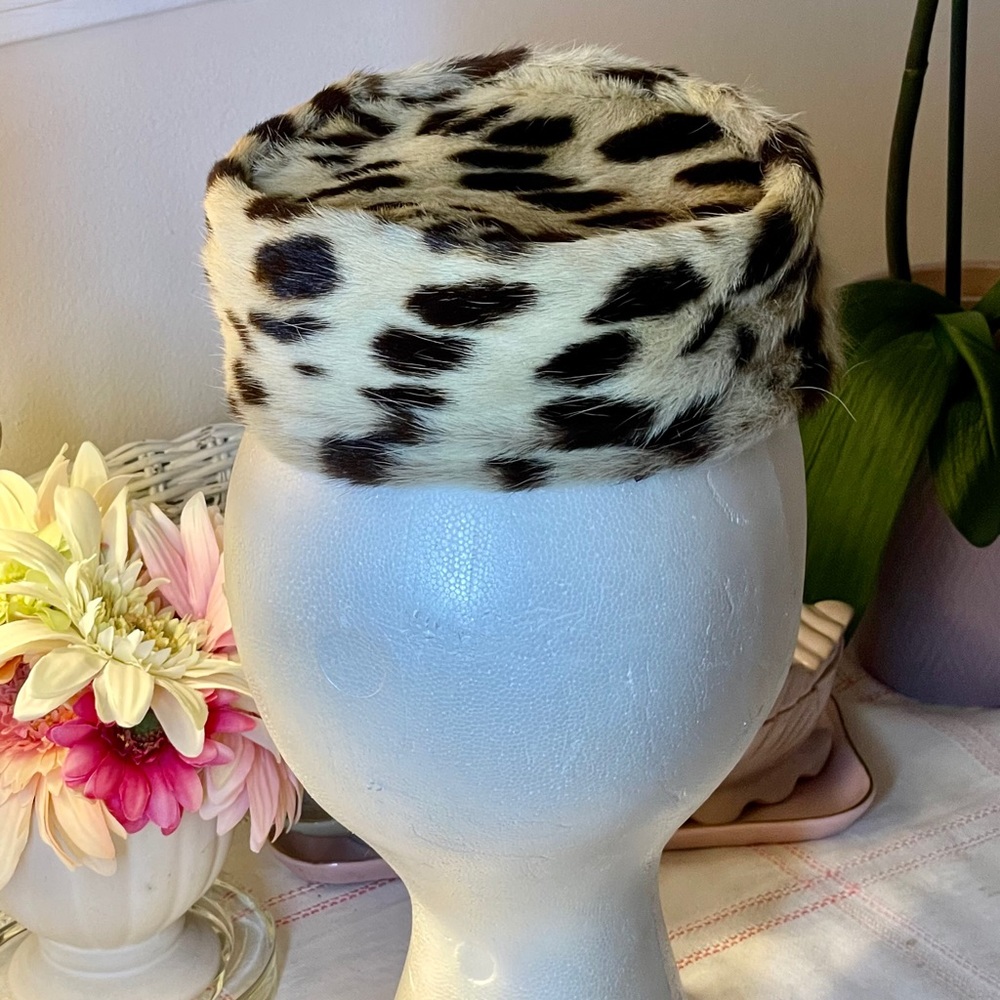 🎶SOLD**Leopard print pillbox hat🎶 Vintage. 🎀 - Picture 8 of 15